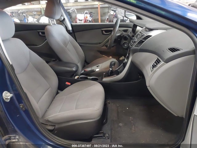 2016 HYUNDAI ELANTRA SE VIN: 5NPDH4AE3GH681540