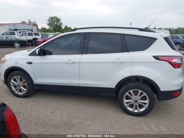 2018 FORD ESCAPE SE VIN: 1FMCU9GD7JUD57986