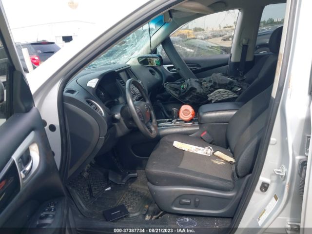 5N1DR2MM2JC625057 Nissan Pathfinder Sv
