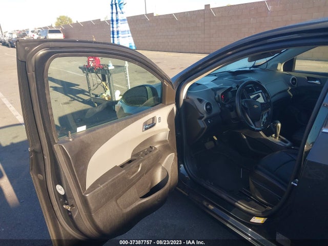 Chevrolet SONIC LTZ 2015 1G1JE6SB3F4213414 Image 12