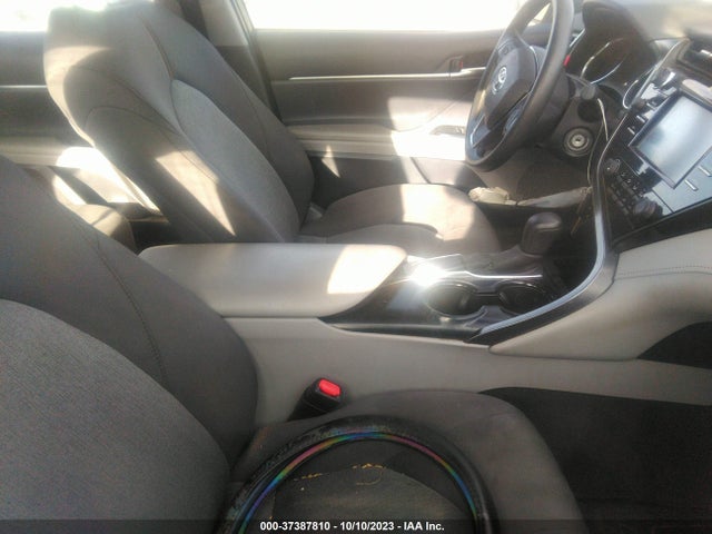 Toyota CAMRY LE 2020 4T1C11AKXLU953386 Image 5