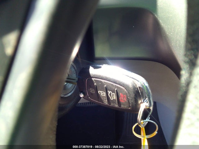 Hyundai SONATA SE 2017 5NPE24AF5HH564381 Image 3