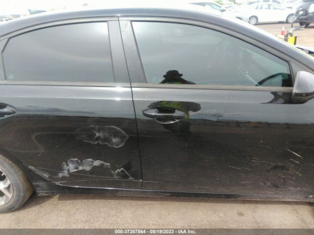 3KPF24AD3ME362186 KIA Forte Lxs
