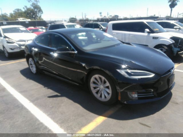 2017 Tesla Model S 60/75 მანქანა იყიდება აუქციონზე, vin: 5YJSA1E10HF215226, აუქციონის ნომერი: 37387899