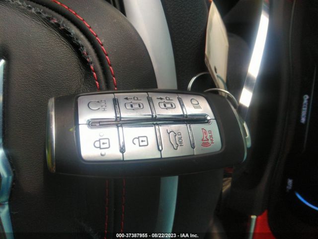 2023 GENESIS GV70 KMUMCDTC0PU115767 Photo 10