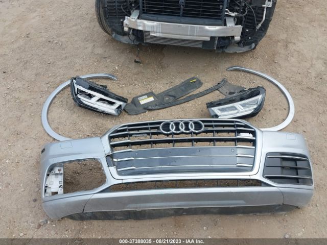 WA1BNBFY7J2160301 Audi Q5 Premium Plus