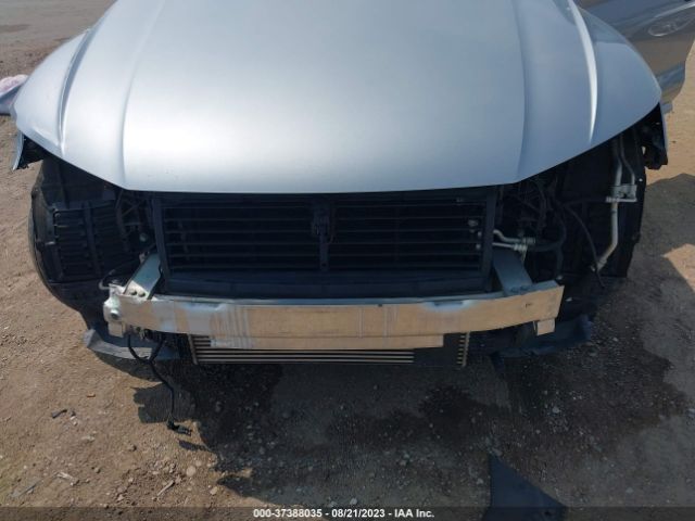 WA1BNBFY7J2160301 Audi Q5 Premium Plus