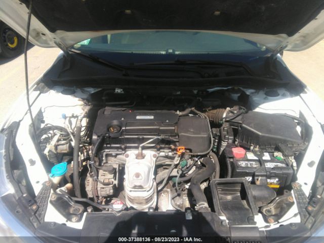 1HGCR2F32HA020483 Honda Accord Sedan Lx