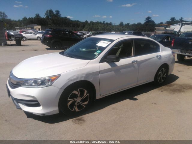 1HGCR2F32HA020483 Honda Accord Sedan Lx