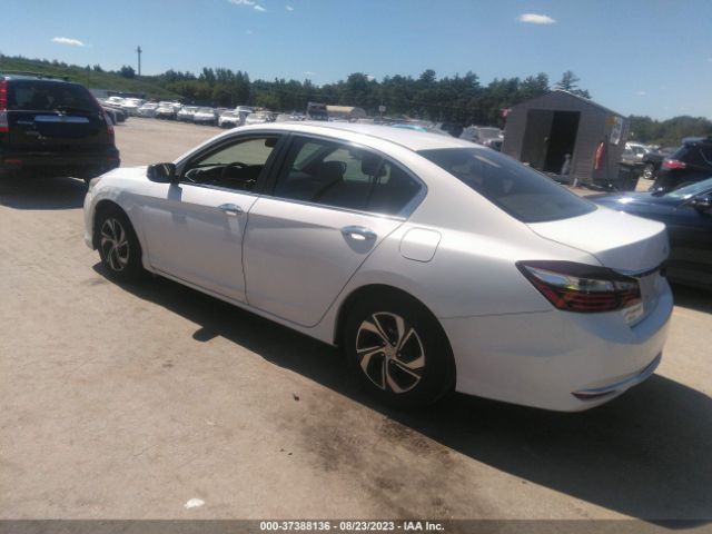 1HGCR2F32HA020483 Honda Accord Sedan Lx