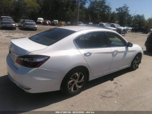 1HGCR2F32HA020483 Honda Accord Sedan Lx