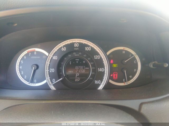 1HGCR2F32HA020483 Honda Accord Sedan Lx