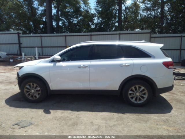 5XYPG4A59GG031022 KIA SORENTO LX