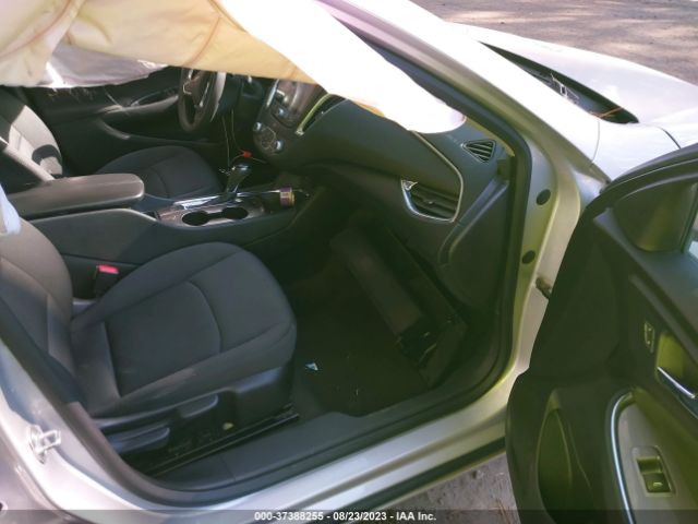 1G1ZD5ST0KF111284 Chevrolet MALIBU LT