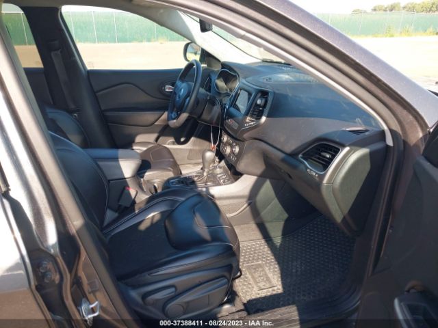 1C4PJMLX8KD432018 Jeep Cherokee Latitude Plus