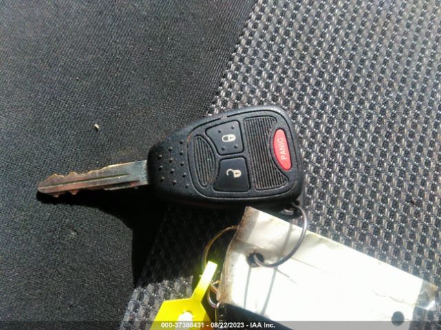 1C4NJPFA1GD640300 Jeep Patriot Latitude