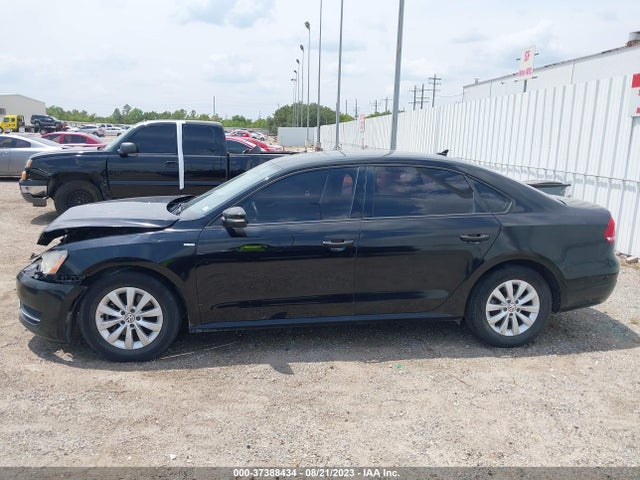 1VWAS7A37FC067246 Volkswagen Passat 1.8t Wolfsburg Ed