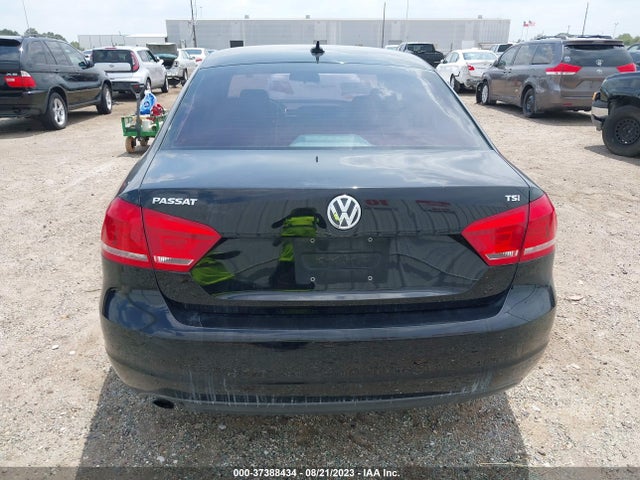 1VWAS7A37FC067246 Volkswagen Passat 1.8t Wolfsburg Ed