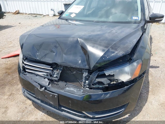 1VWAS7A37FC067246 Volkswagen Passat 1.8t Wolfsburg Ed