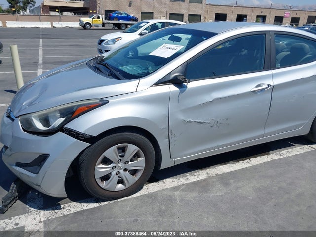 Hyundai ELANTRA SE 2016 5NPDH4AE9GH703654 Image 12