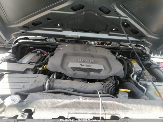 1C4BJWDGXHL593070 Jeep Wrangler Unlimited Sport