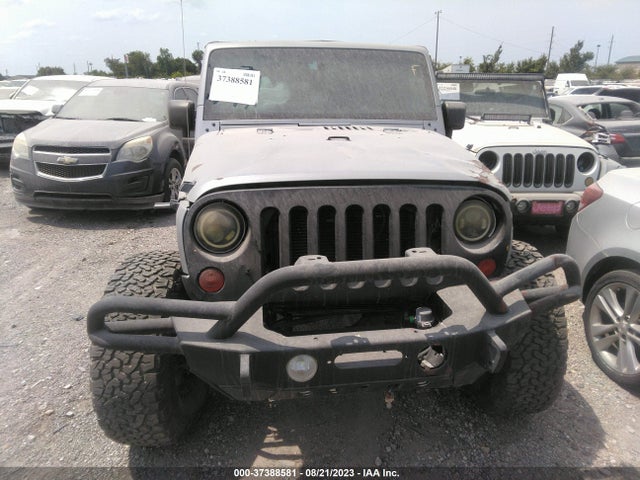 1C4BJWDGXHL593070 Jeep Wrangler Unlimited Sport