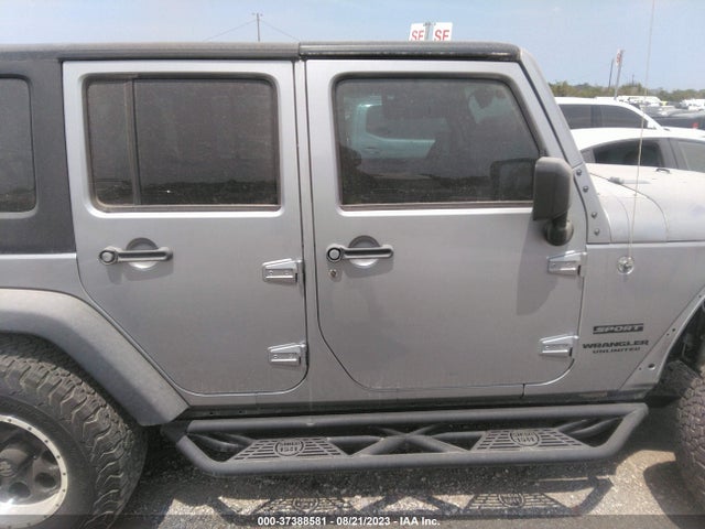 1C4BJWDGXHL593070 Jeep Wrangler Unlimited Sport