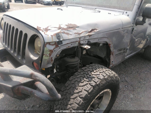 1C4BJWDGXHL593070 Jeep Wrangler Unlimited Sport