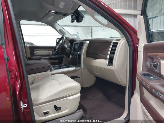 1C6RR7NM4JS253370 RAM 1500 Laramie