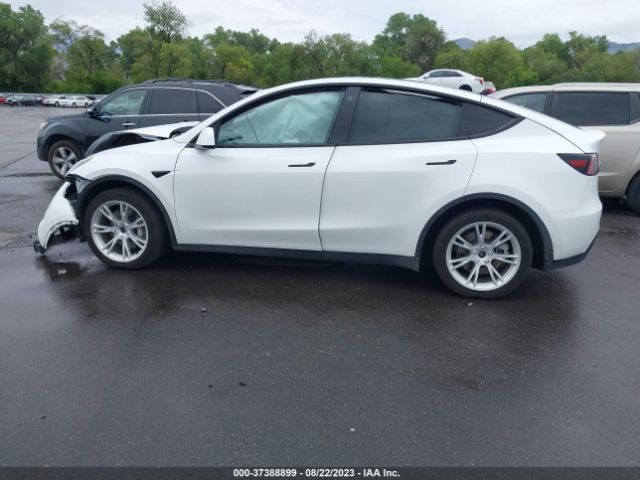 7SAYGDEE9NF322027 Tesla Model Y Long Range