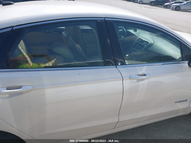 2014 FORD FUSION SE HYBRID VIN: 3FA6P0LU9ER255361