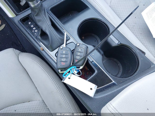 Hyundai SONATA SE 2017 5NPE24AF4HH569121 Image 3