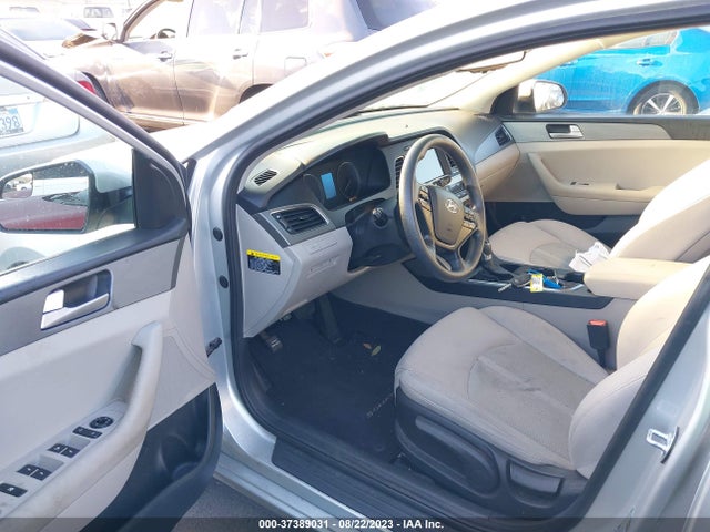 Hyundai SONATA SE 2017 5NPE24AF4HH569121 Image 12