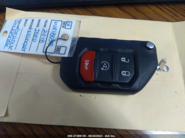 1C4HJXDN1JW225086 Jeep Wrangler Unlimited Sport S