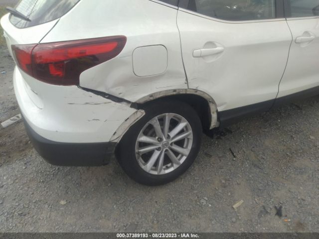 2017 NISSAN ROGUE SPORT JN1BJ1CR4HW123074 Photo 5