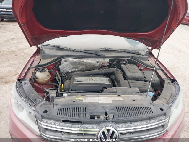 WVGAV7AX5FW101790 Volkswagen TIGUAN SE