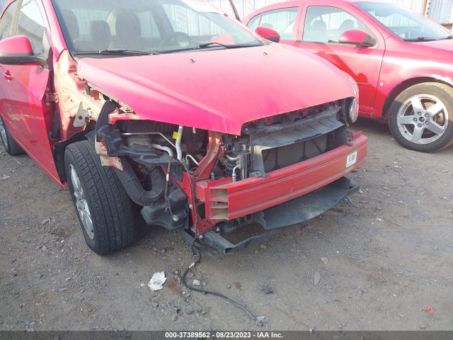 Chevrolet Sonic Lt Auto 2015 1G1JC5SH4F4159626 Image 6