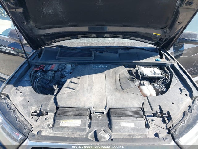 WA1VAAF73JD027310 Audi Q7 Prestige