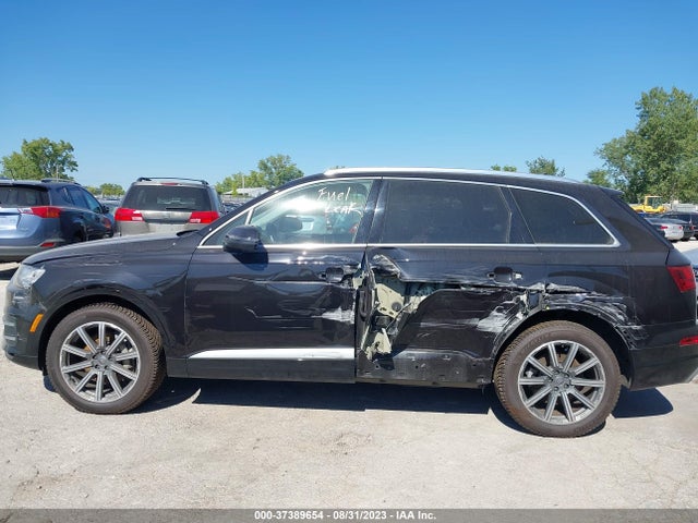 WA1VAAF73JD027310 Audi Q7 Prestige