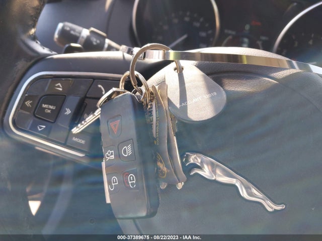 2017 JAGUAR XE SAJAR4BG4HA964698 Photo 10