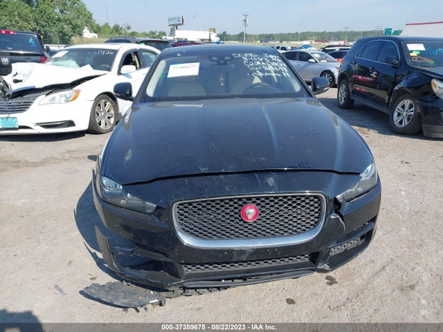Jaguar Xe 25t 2017 SAJAR4BG4HA964698 Image 13