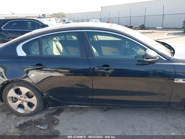 Jaguar Xe 25t 2017 SAJAR4BG4HA964698 Image 14