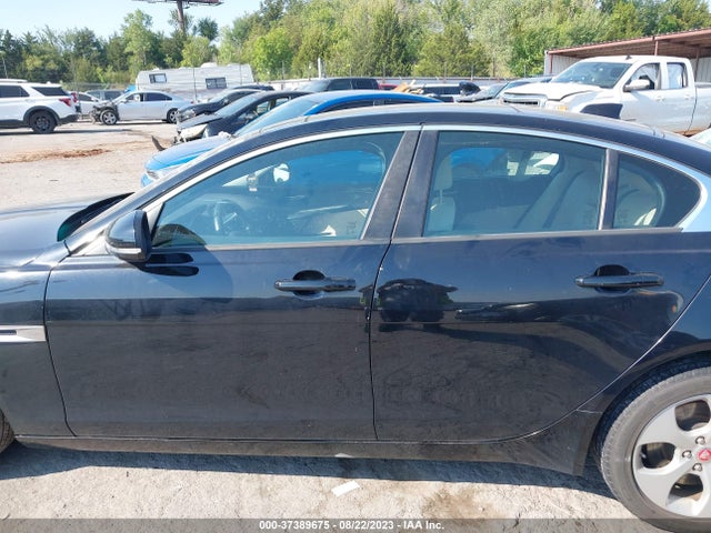 Jaguar Xe 25t 2017 SAJAR4BG4HA964698 Image 15