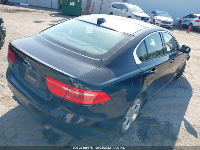 2017 JAGUAR XE SAJAR4BG4HA964698 Photo 3