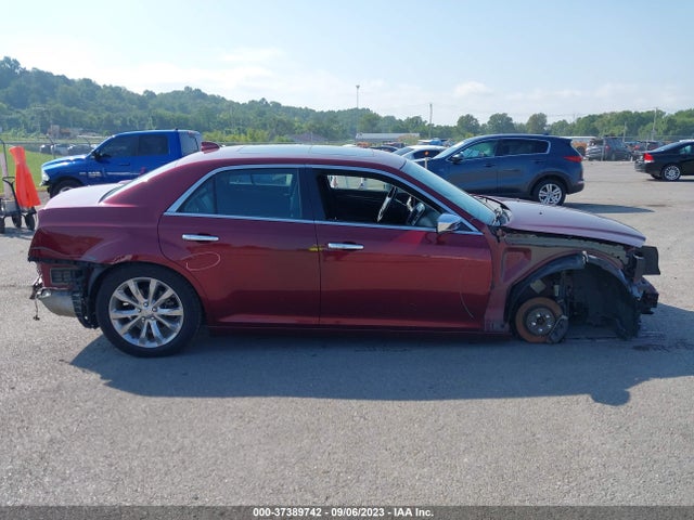 2C3CCAKG8KH578127 Chrysler 300 Limited Awd