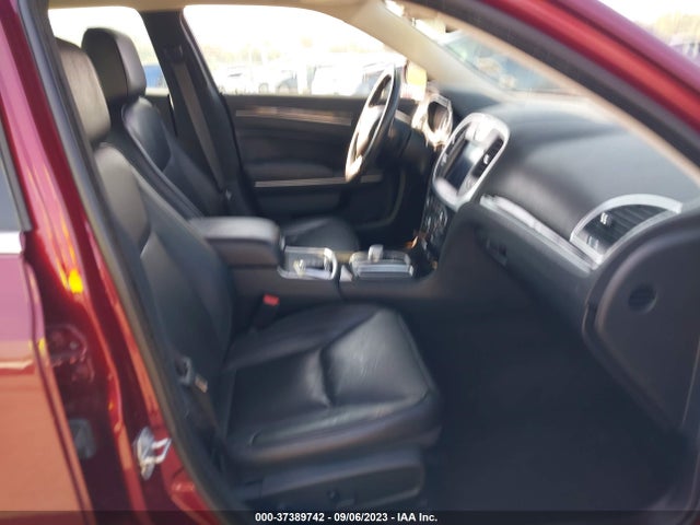 2C3CCAKG8KH578127 Chrysler 300 Limited Awd