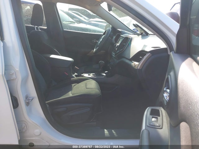 2018 JEEP CHEROKEE LATITUDE 4X4 VIN: 1C4PJMCB4JD558007