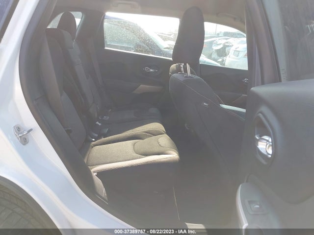 2018 JEEP CHEROKEE LATITUDE 4X4 VIN: 1C4PJMCB4JD558007