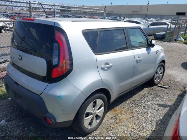 KNDJN2A29G7836148 KIA Soul Base