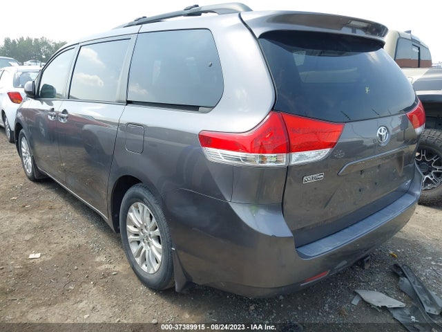 2013 TOYOTA SIENNA XLE AAS/XLE/LTD VIN: 5TDYK3DC2DS354592